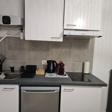 Studio Stade De France 17 Pour 4 Personnes 圣但尼 外观 照片